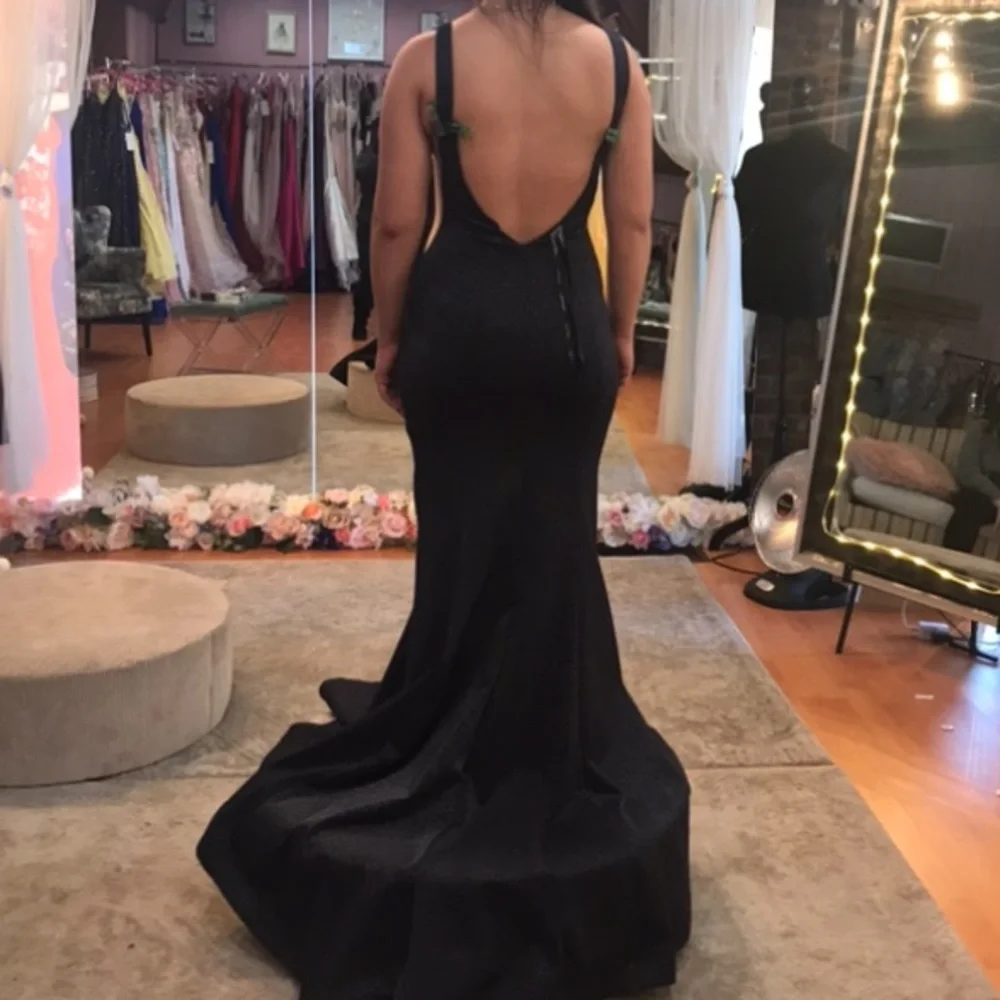 JOVANI Size 8. Formal - Picture 2 of 4